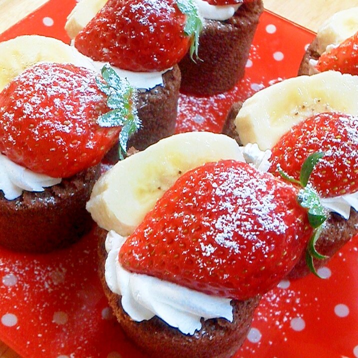 おやつに 市販のロールケーキで簡単 プチ苺ケーキ レシピ 作り方 By Aka Ru 楽天レシピ おやつに 市販のロールケーキで簡単 プチ苺ケーキ レシピ 作り方 By Aka Ru 楽天レシピ
